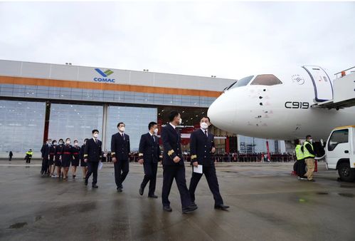 國產新翼啟航 中國東航接收全球首架C919，開啟國產大飛機商業運營新篇章